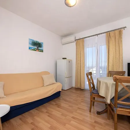 Apartment By The Sea Igrane, Makarska - 311 *